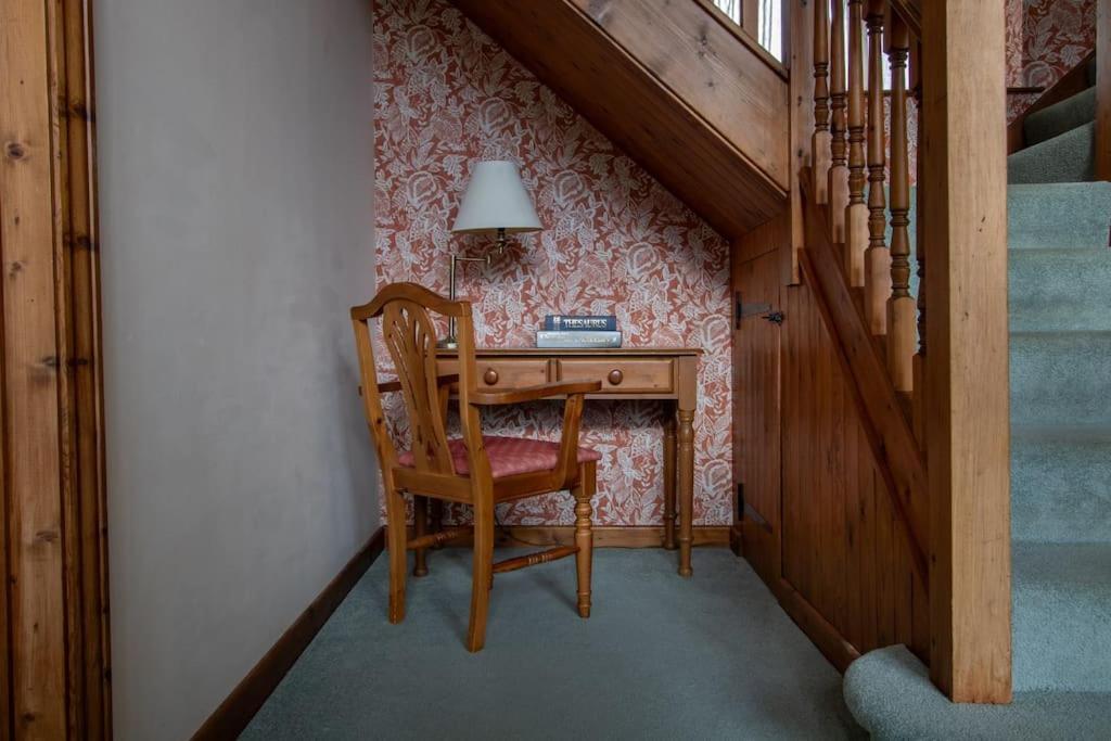 The Wheelhouse At Hewish Mill *